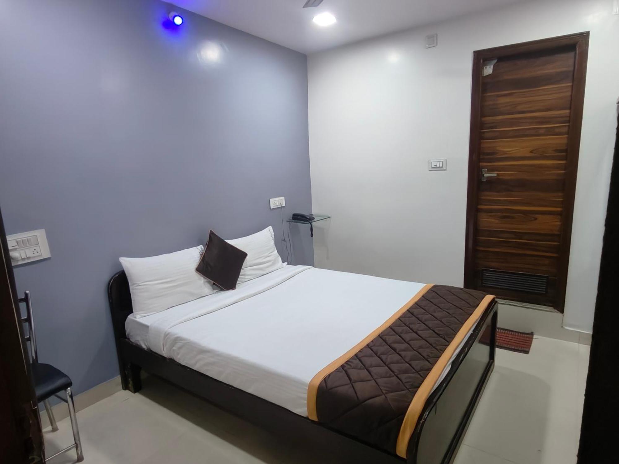 Hotel Golden Arch Bangalore Buitenkant foto